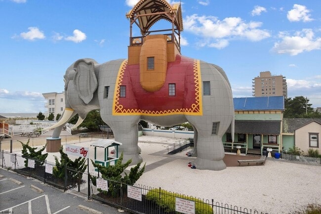 Building Photo - 22 S Washington Ave