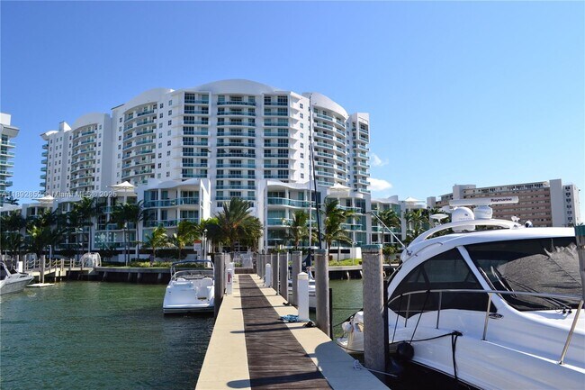 Building Photo - 7900 Harbor Island Dr