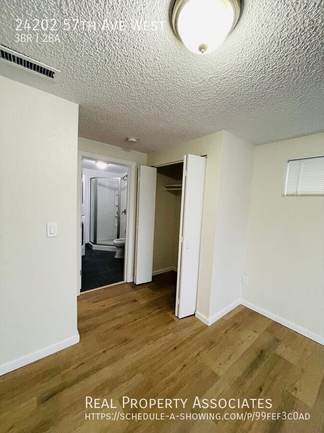 Building Photo - 24202 57th Ave W