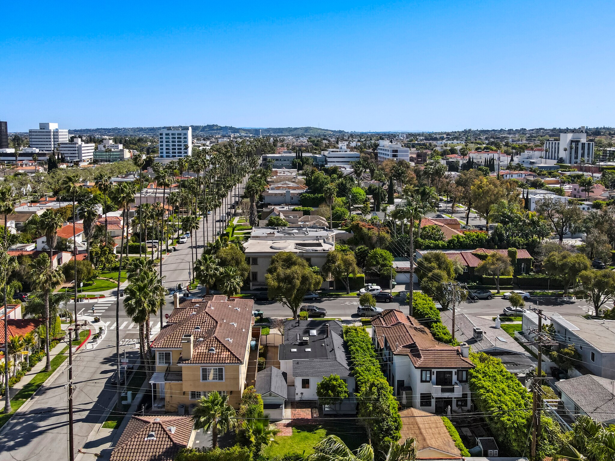 Building Photo - 8643 Clifton Way