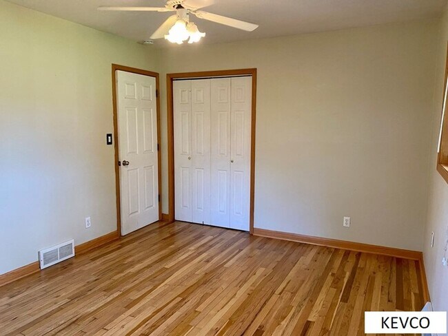 Building Photo - Awesome Four Bedroom Home by CSU Campus!