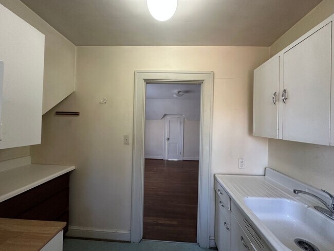 Building Photo - 314 Langhorne Ln