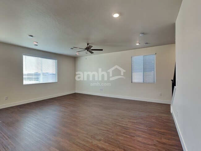 Building Photo - 6550 Spriggel St