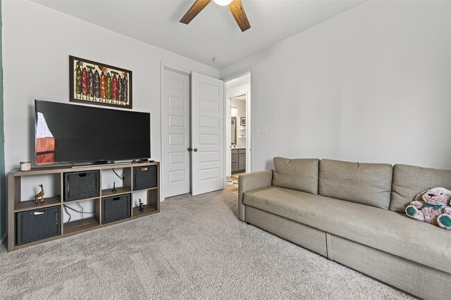 Building Photo - 2703 Tanager Trace