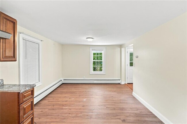 Building Photo - 37 Ryefield Rd
