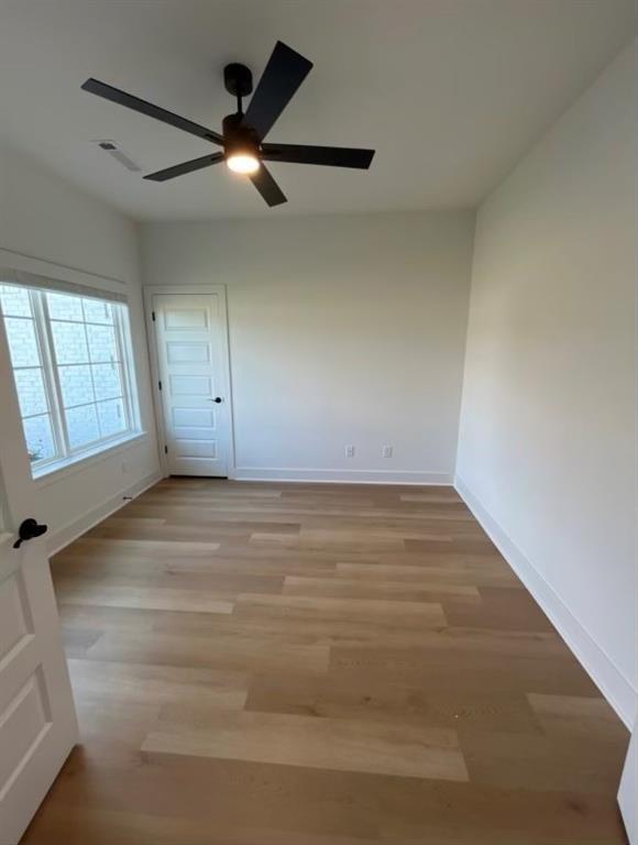 Building Photo - 5701 Lavender Ave