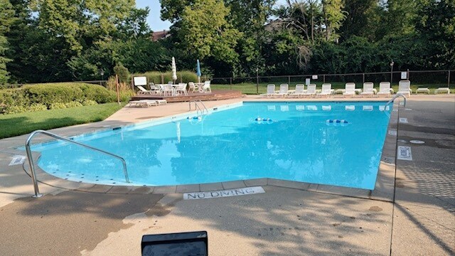 Pool - 1625 Gelhot Dr