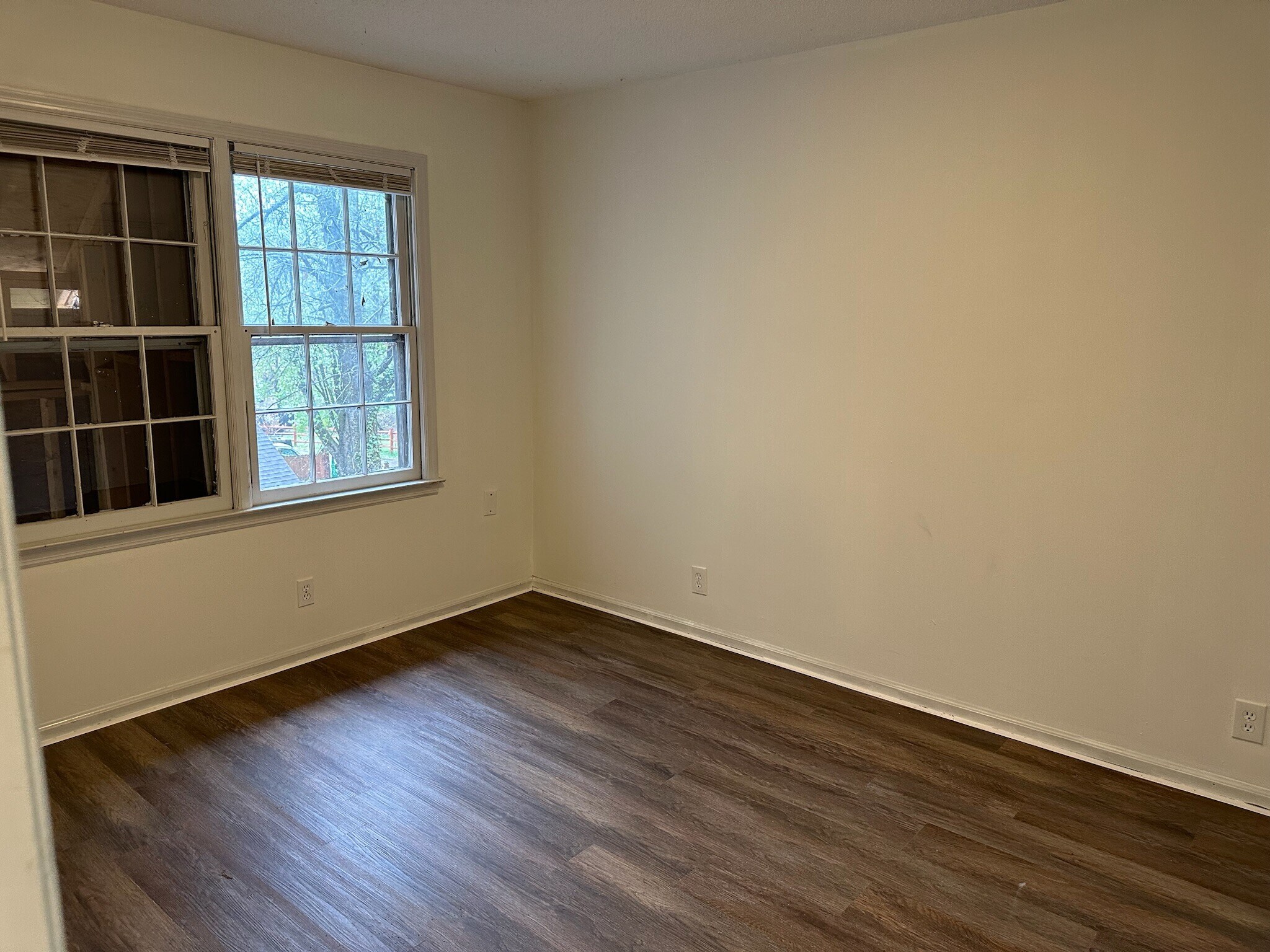 Building Photo - 195 N Etowah Dr