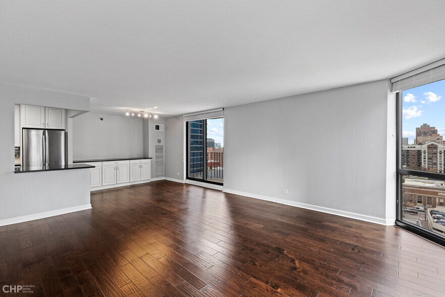 Living Room - 70 W Huron St