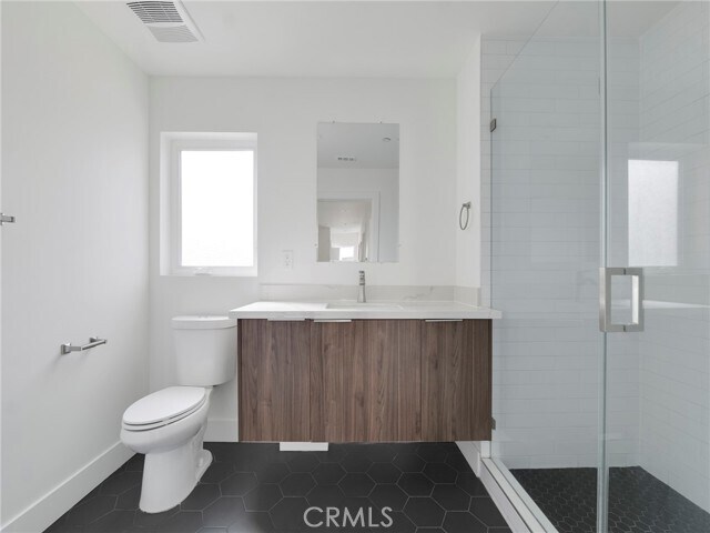 Building Photo - 150 S Madison Ave