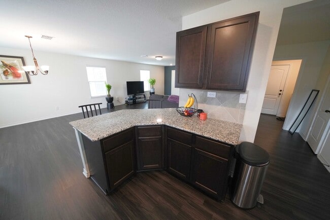 Building Photo - Beautiful Home Now Available in Miller Ran...