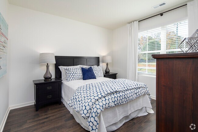 4 BR, 2 BA, 1,787 SF - April Leigh