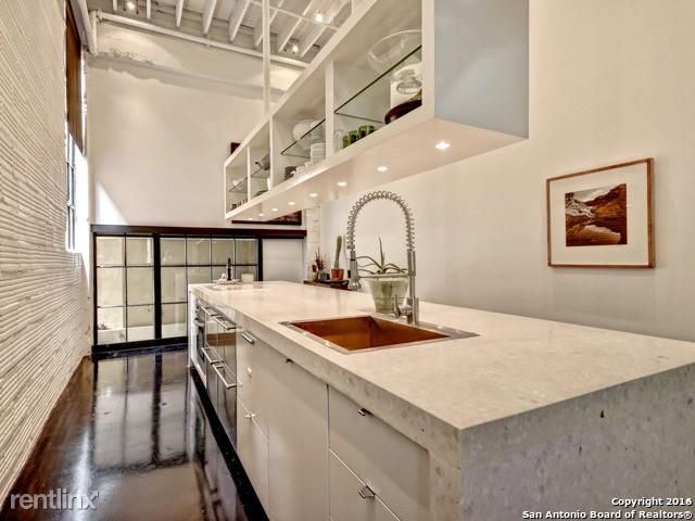Building Photo - 2 br, 2 bath Condo - 212 Madison