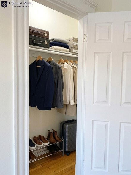 Building Photo - 42 Strathmore Rd