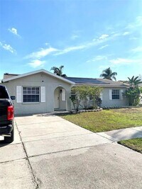Building Photo - 8024 Candlewoode Dr