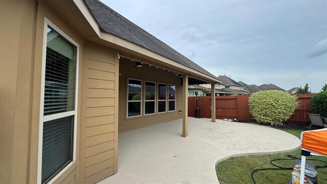 Building Photo - 9131 Basin Ridge Ln