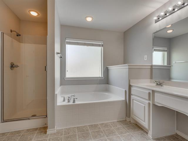 Building Photo - 7721 Willow Ridge Dr