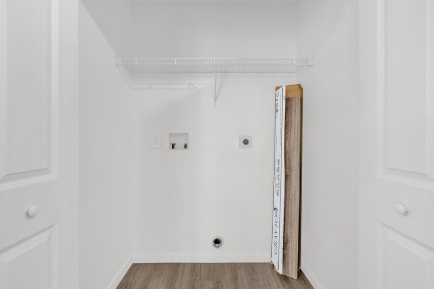 Building Photo - 2920 SE 53rd Ct