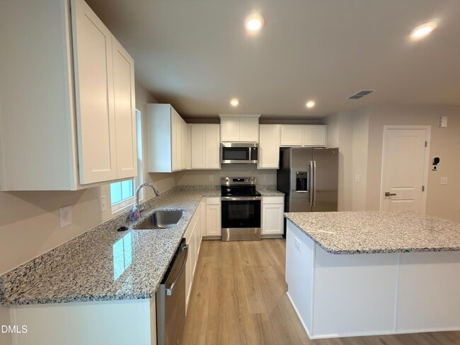 Building Photo - 6618 Gibraltar Rock Dr