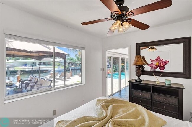 Building Photo - 3230 S Terra Mar Dr