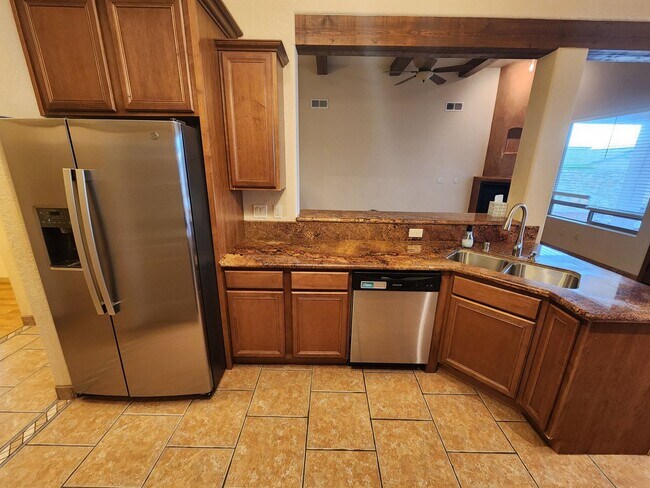 Building Photo - 2105 San Patricio Loop