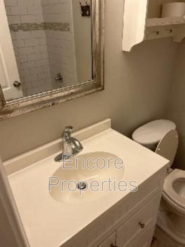 Building Photo - 814 Pamlico Dr