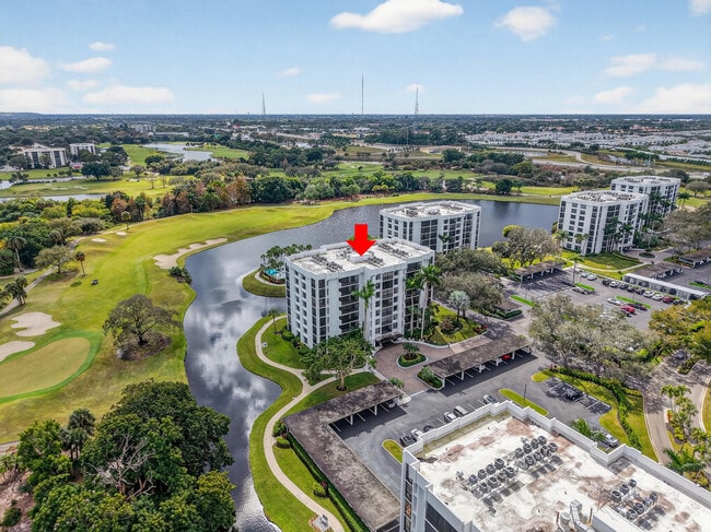 Building Photo - 7754 Lakeside Blvd