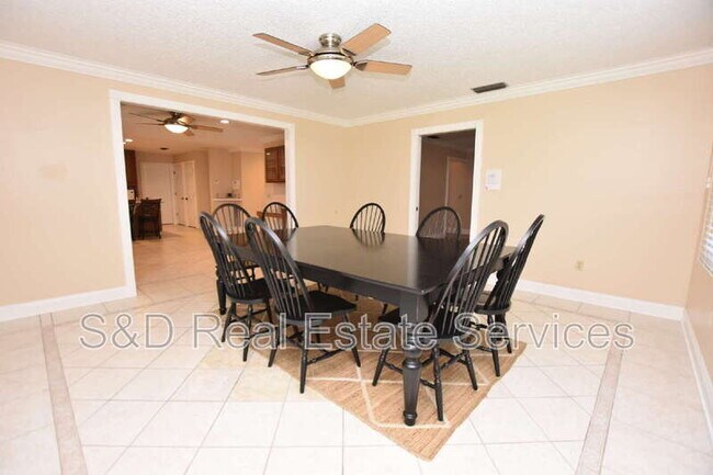 Building Photo - 4745 Highlands Pl Cir