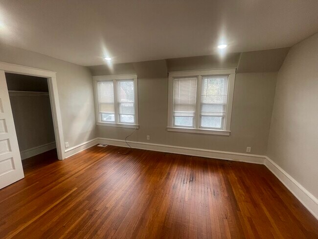 Building Photo - 213 W Baltimore Ave