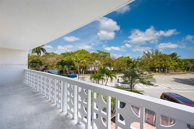 Building Photo - 4141 Nautilus Dr