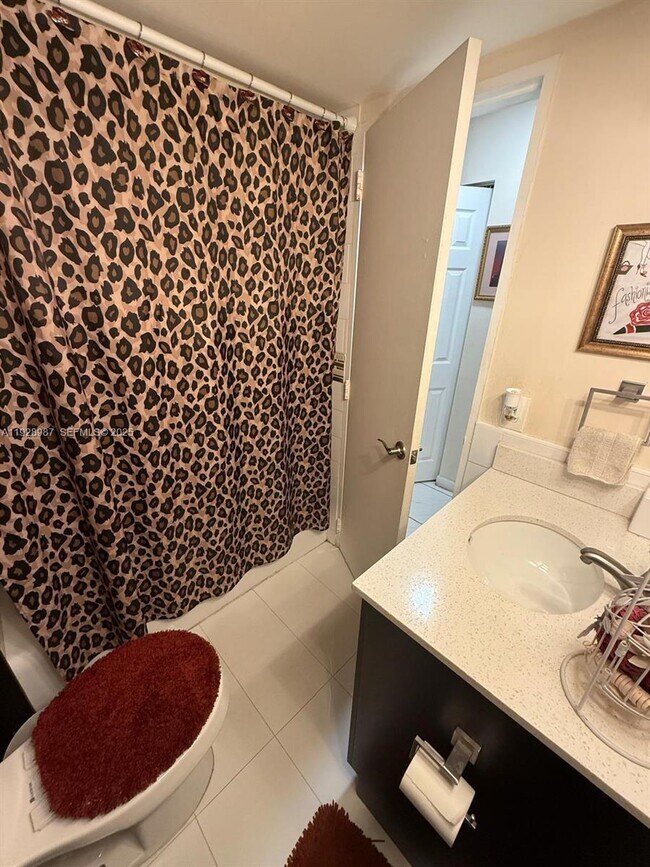 Building Photo - 4210 NW 79th Ave