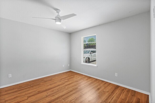 Building Photo - 1208 Hillyer St