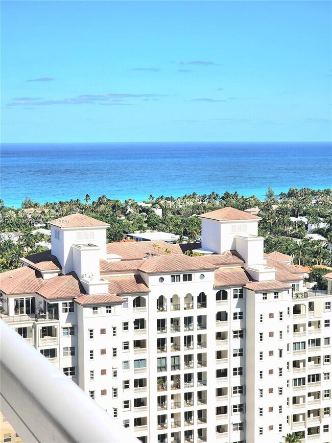 Building Photo - 20185 E Country Club Dr