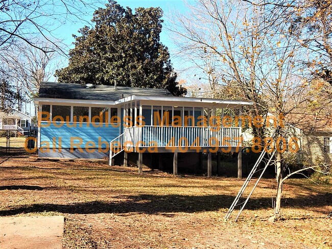 Building Photo - 2956 Akron St