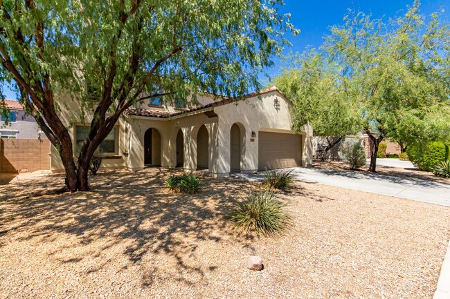 Building Photo - SPACIOUS 4BR/3BA in Peoria!