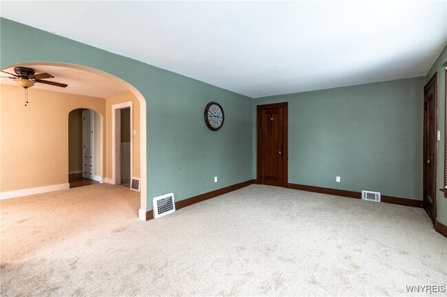 Building Photo - 189 Hamilton Dr