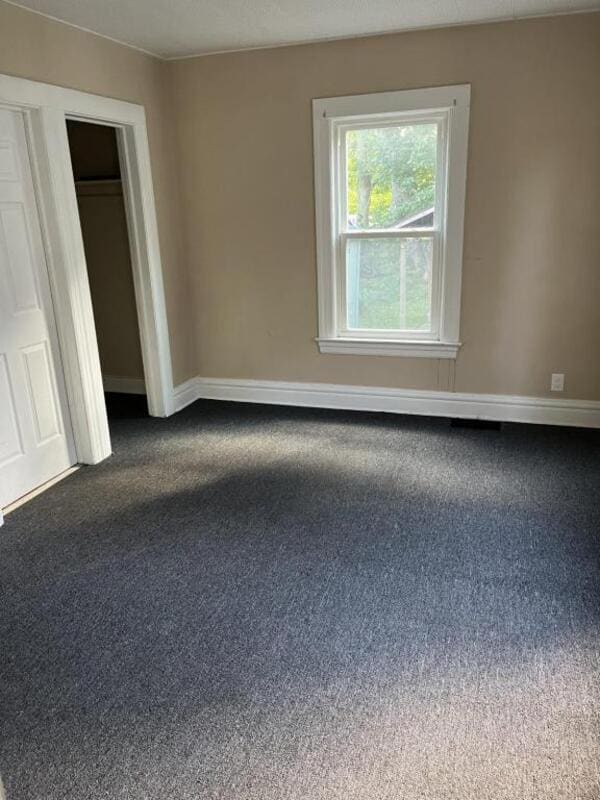 Building Photo - 37 Ferndale Crescent