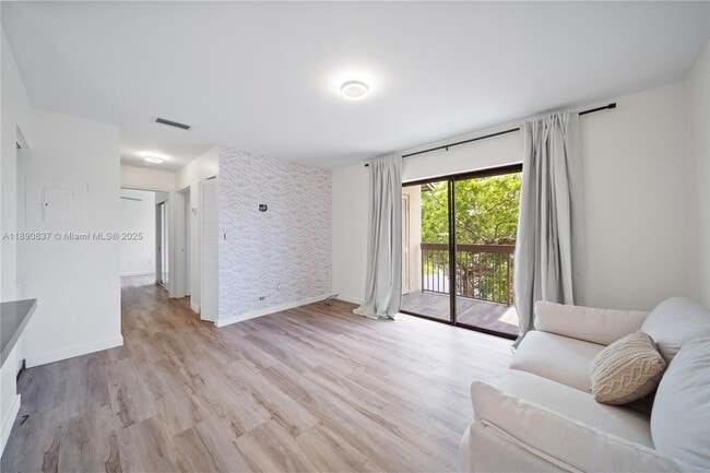 Building Photo - 485 NW 210th St
