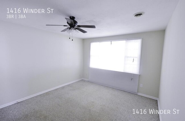 Building Photo - RENOVATED 3 Bed, 3 Bath with 2 Car Enclose...