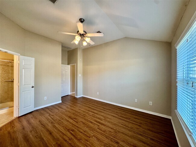 Building Photo - 2303 Corry Crest Cir
