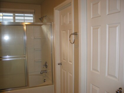 Building Photo - 6673 Panther Creek Dr