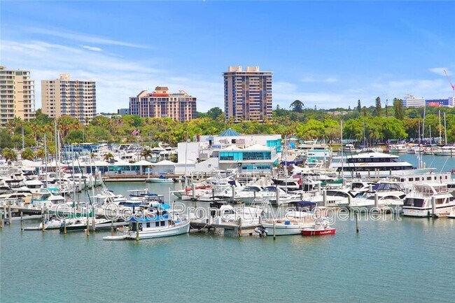 Building Photo - 301 S Gulfstream Ave