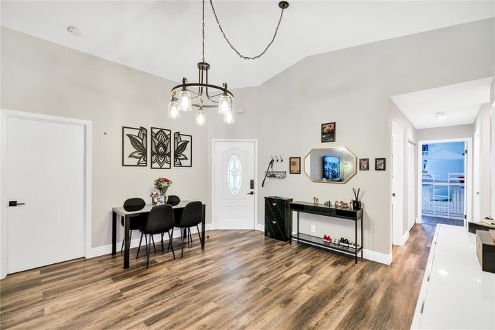 Building Photo - 5568 American Cir