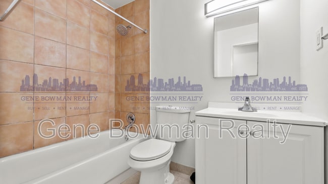 Building Photo - 2409 Fleetwood St