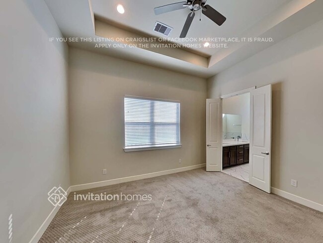 Building Photo - 10530 Executive Lake Dr