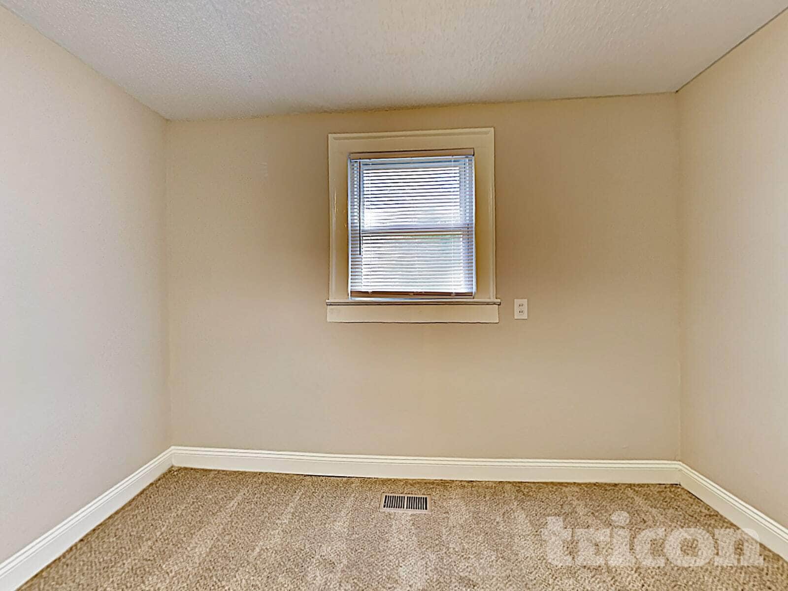 Building Photo - 1511 N Davidson St