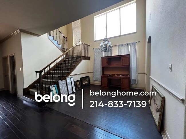 Building Photo - 588 Deverson Dr