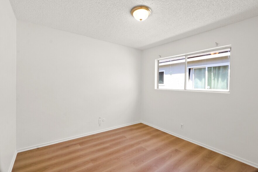 Building Photo - 3025 Garnet Ln