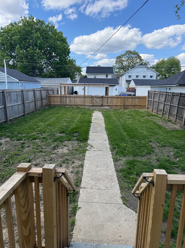 Building Photo - Fully Renovated 3BR/2.5BA Home in Merion Village