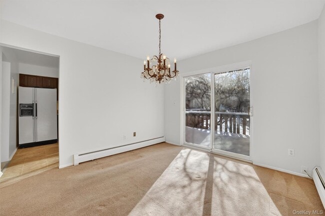 Building Photo - 126 Coachlight Square